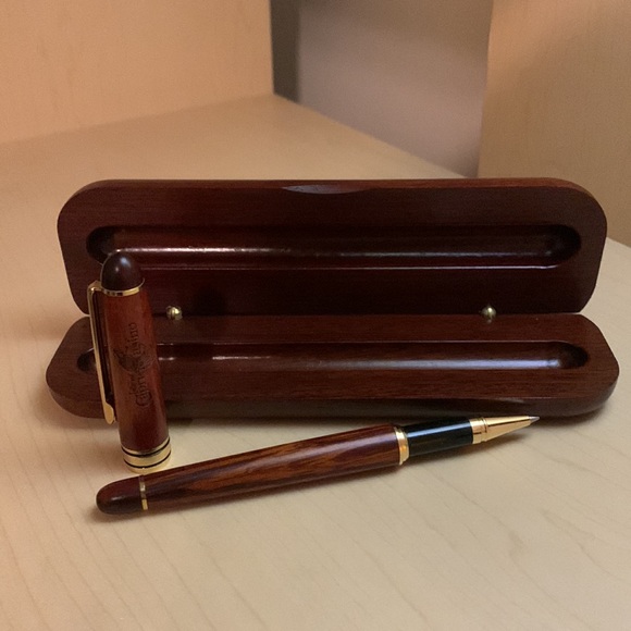 Isle of Capri Casino - Vintage Souvenir Wooden Rosewood Pen and Matching Case - Picture 6 of 9